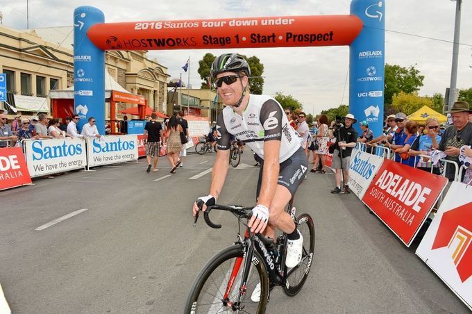 Hier sieht man das Trikot, in dem Mark Cavendish und seine Team-Kollegen 2016 ihr Bestes geben werden. (Foto: Sirotti)