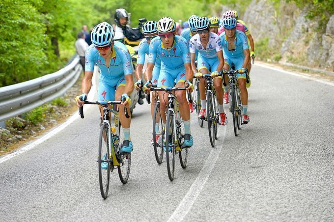 Astana wird auch weiterhin in den Farben der kasachischen Nationalflagge unterwegs sein. (Foto: Sirotti)