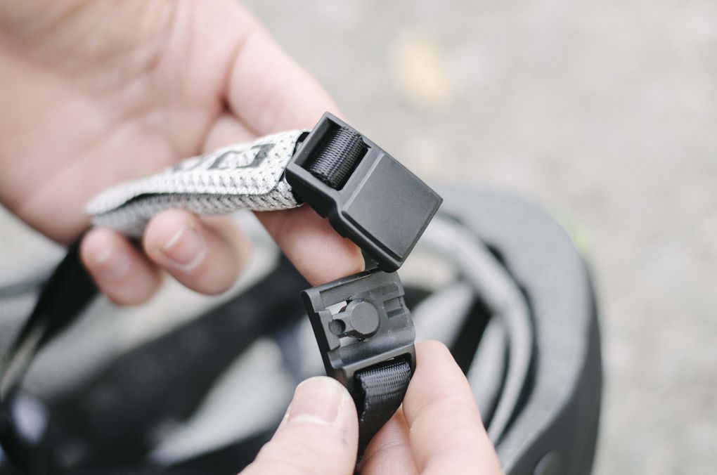 BH Bikes Evo Helm Magnetverschluss