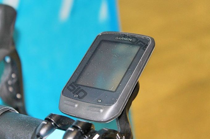 Garmin stattet Team Skys Profi-Bikes mit dem Edge 510 aus. Eine gute Wahl, wenn man – wie die Profis an Renntagen – auf umfangreiche Kartenfunktionen verzichten kann.