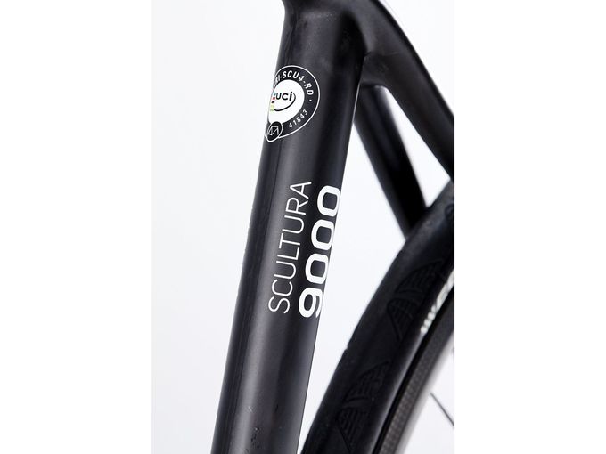 Typ-Bezeichnung und UCI-Zulassung auf dem Sitzrohr