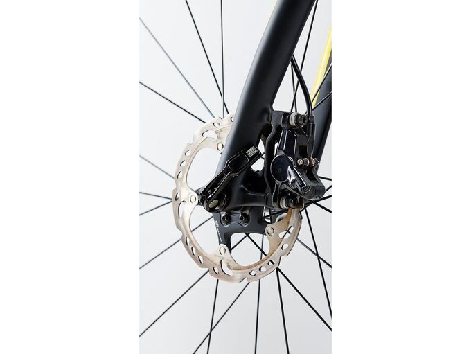 Hier sieht man die vordere hydraulische BR-RS785-Scheibenbremse des japanischen Komponentenriesen.