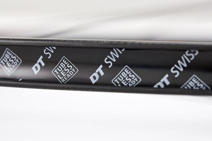 DT Swiss RC28 Spline C Mon Chasseral Laufradsatz