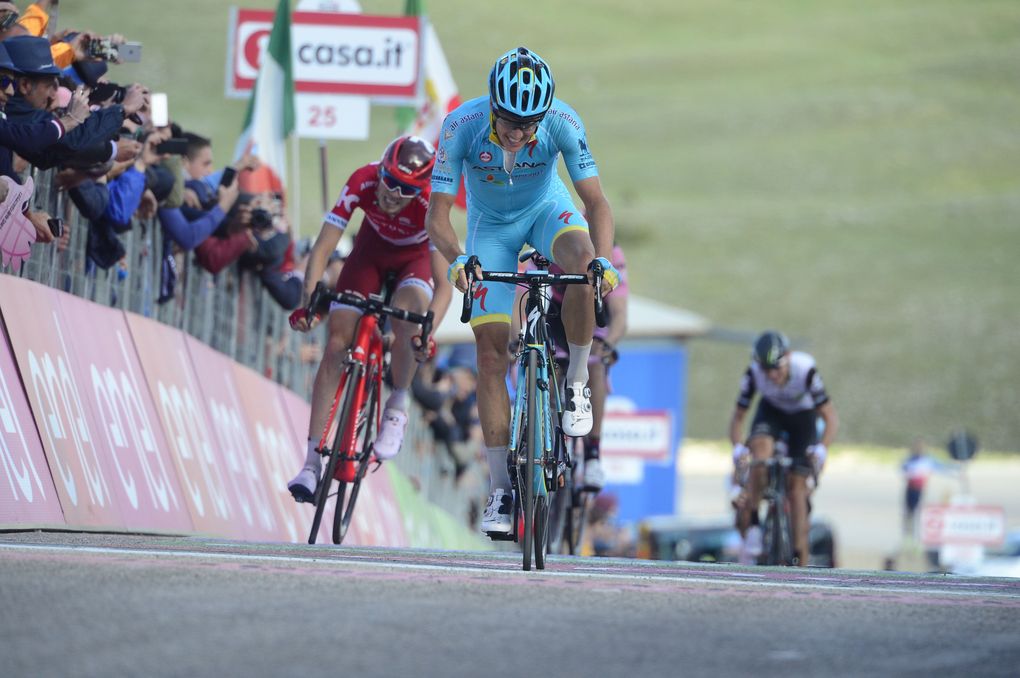 Fuglsang sichert sich sich als zweiter eine Zeitgutschrift und den zweiten Platz in der Gesamtwertung. Foto: Sirotti