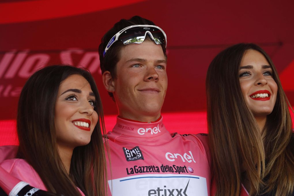Bob Jungels (Etixx-Quickstep) verteidigte sein Rosa Trikot fur einen weiteren Tag. Foto: Sirotti