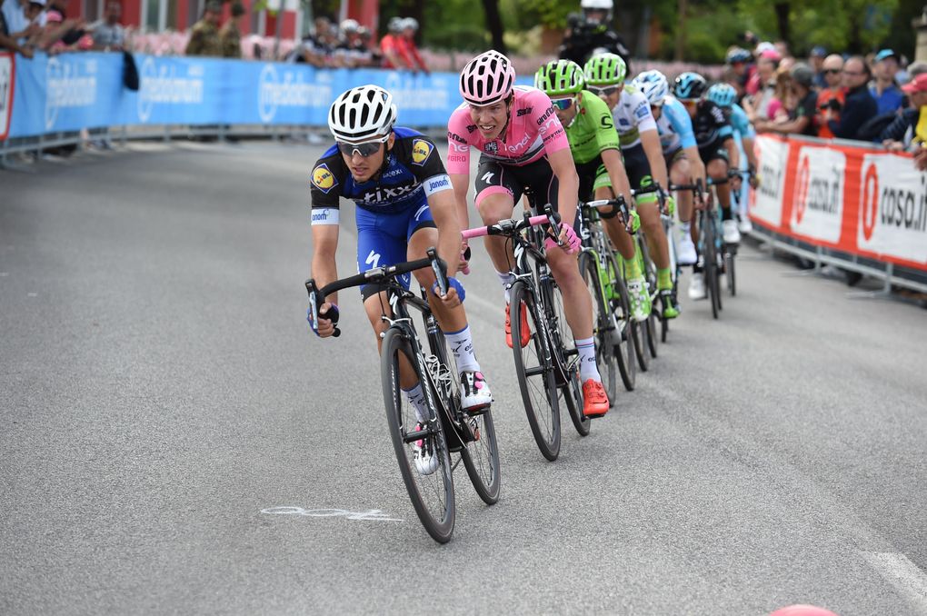 Mit Hilfe seines Teamkollegen Brambilla versuchte Jungels vergeblich, seine Führung zu halten. Foto: Sirotti
