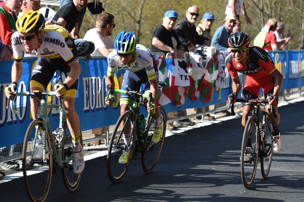Estaban holt sich im letzten Sprint zum Ziel den Etappensieg. Foto: Sirotti