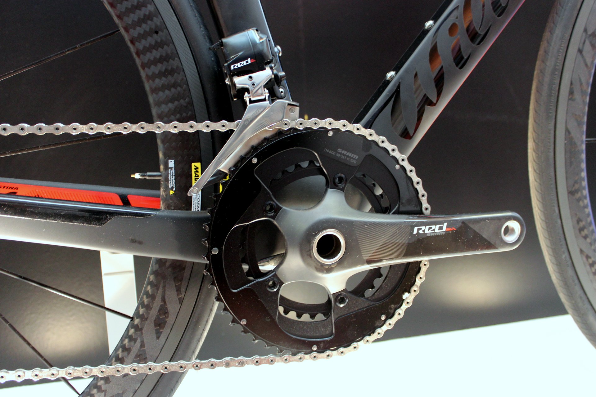 Wilier Cento10 Air mit SRAM-Red-Kurbelgarnitur (Foto: George Scott / Factory Media)