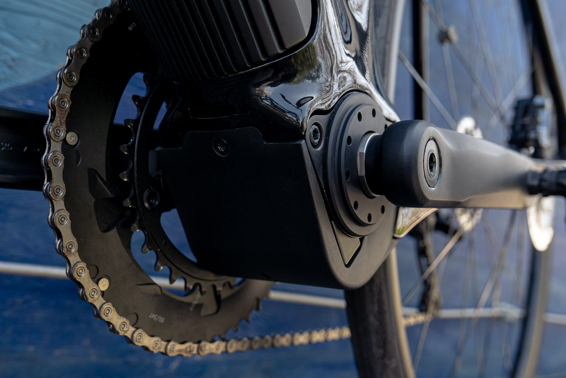 Im Tretlagergehäuse des Fuji SL-E befindet sich das Getriebe, über das die Motorkraft auf das Tretlager abgegeben wird.