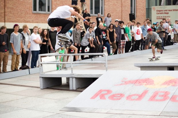 Red Bull Bomb the Line
