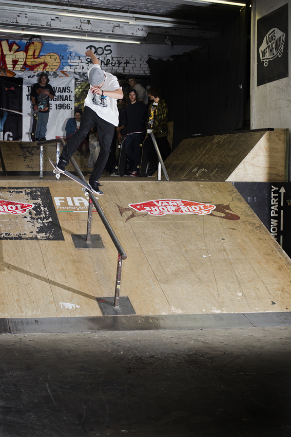 Maxim Habanec Frontside Nosebluntslide Vans Shop Riot Finale 2012