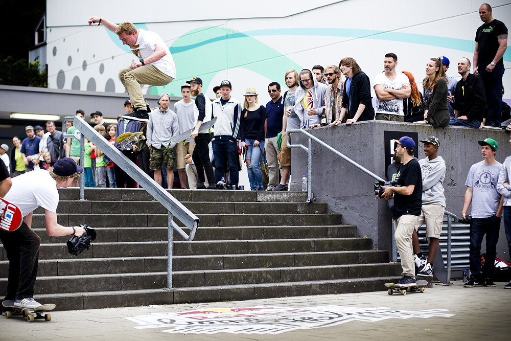 Yannick Schall – Flip Frontboard