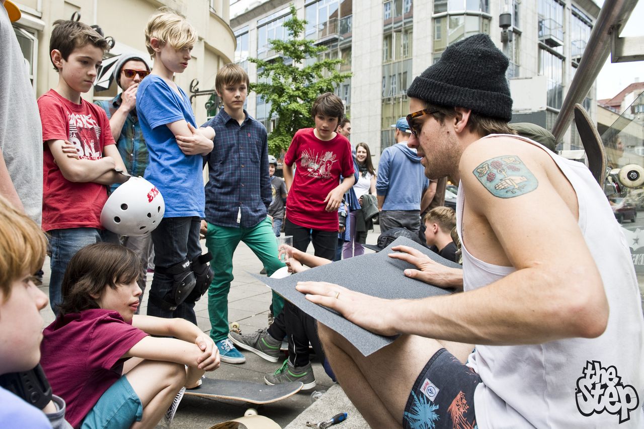 umzGmPsEh3z_6XUvKIQ1tOrG__Brg3NBT9QiKnRcUZI