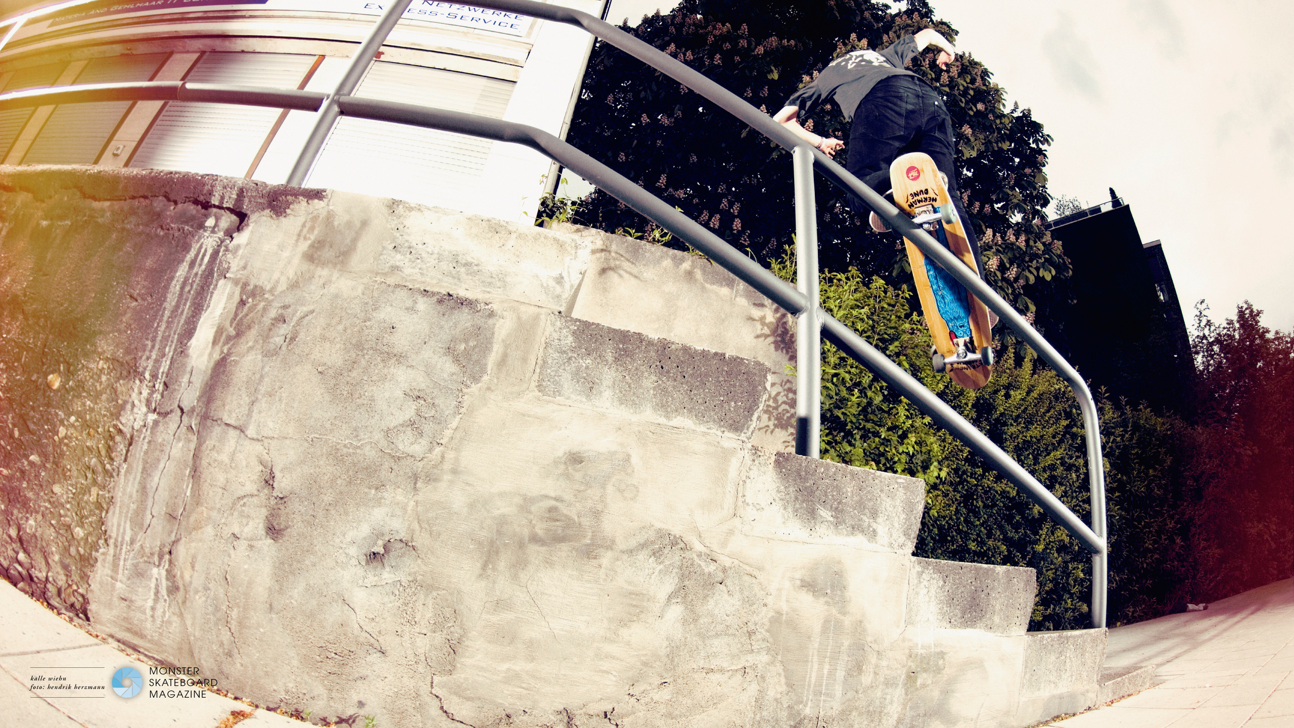 msm-wallpaper-016_2560x1440