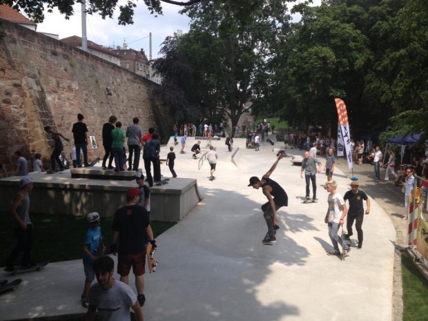 1044834_4466256755159_952853467_n