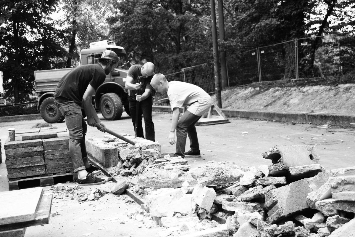 Cons-Hockeyplatz-Doku_byLeon10