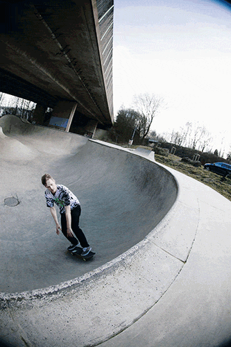 Dennis Degenhardt – Invert