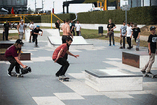 Michi Niermann – Frontside Bluntslide Flip Off