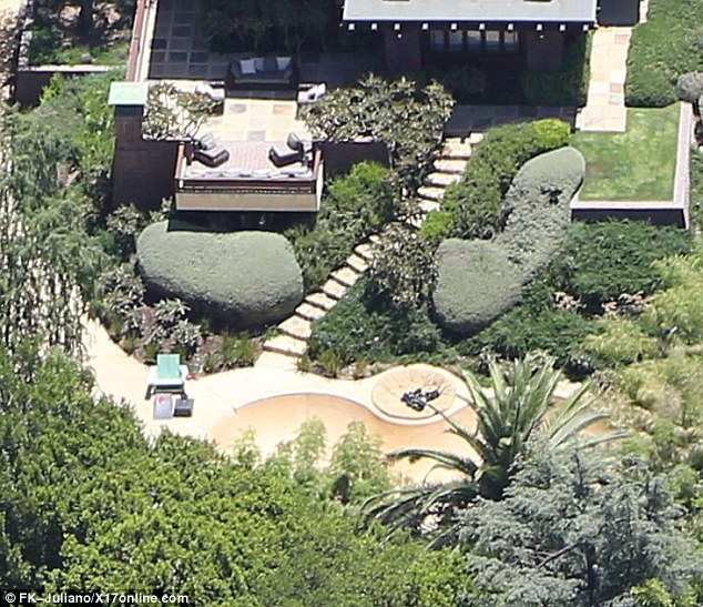 Brad Pitt & Angelina Jolie