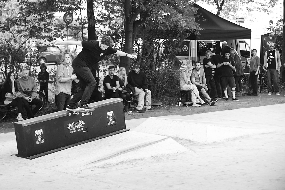 David Wollmann – Backside Tailslide | Photo: Hendrik Herzmann