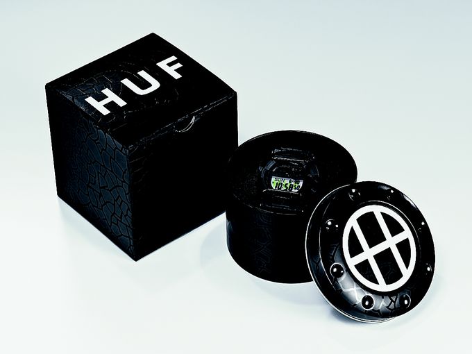BOLD_G-SHOCK_GD-400HUF-1ER_Package