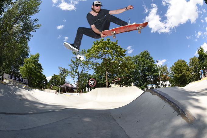 19430448944_d6b06a2ee6_o