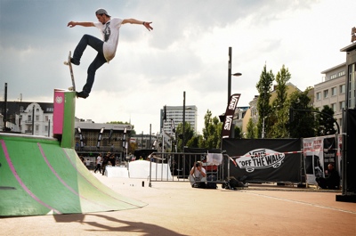 Julien Bechet - Frontside Blunt