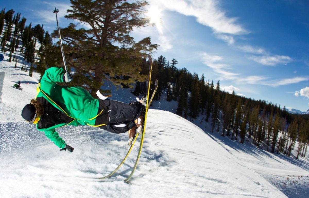 th_93218ea6e94bc41d5f368669690bb3c0_BT_henrik-harlaut_action_by-Chris-OConnell-Armada