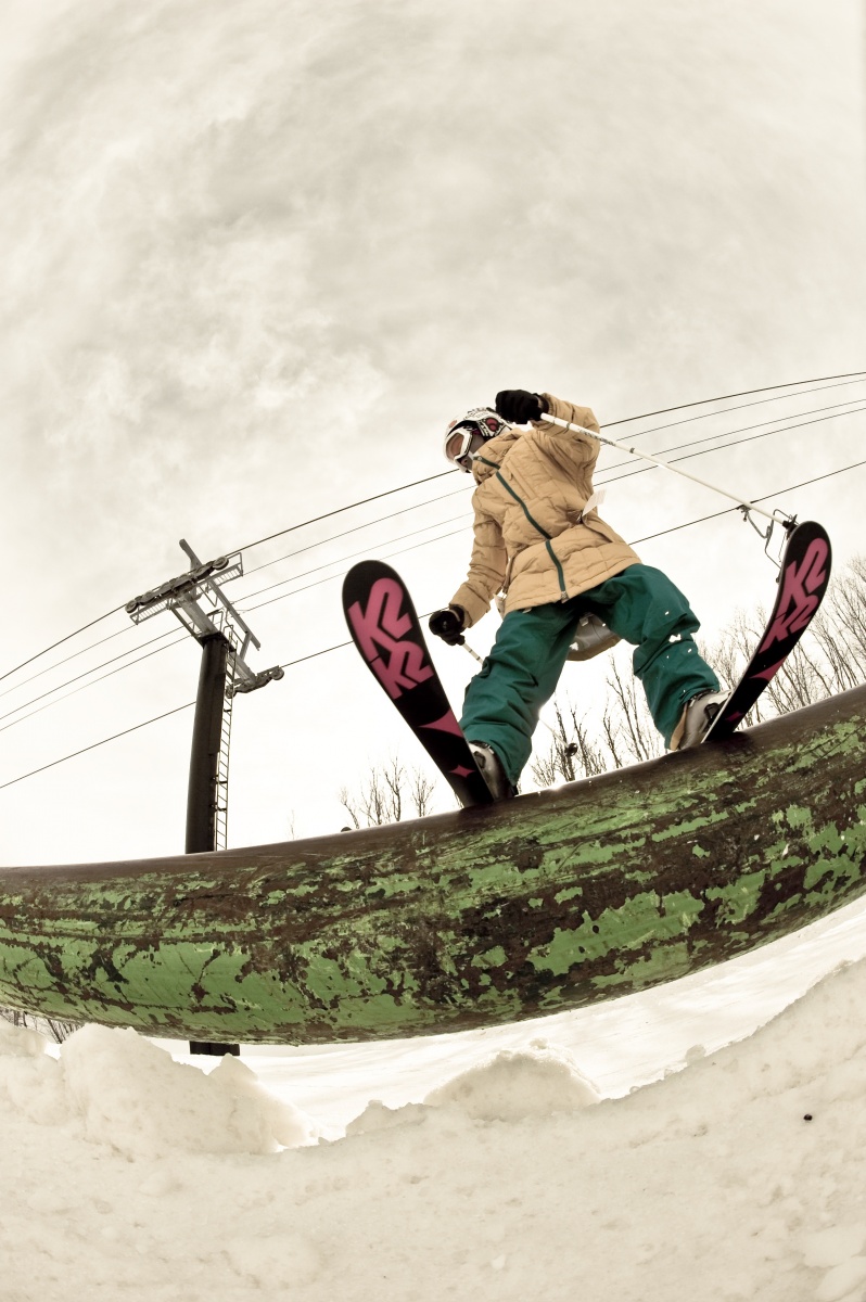 th_93218ea6e94bc41d5f368669690bb3c0_BT_kelly-sildaru_action_by-K2