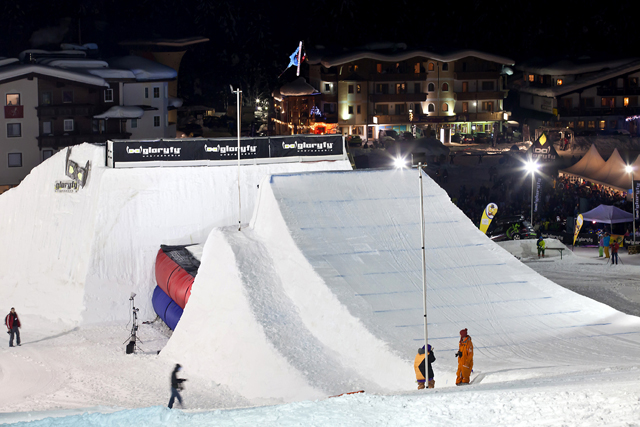 Patrick Hollaus-2_gloryfy BASTARDS_by Sautnerfoto