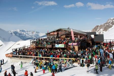 HÅttenparty_Panobar