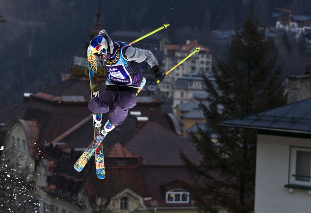Benedikt Mayr (GER) in action at Red Bull Playstreets in Bad Gastein, Austria on February 19th 2011 // flohagena.com/Red Bull Content Pool // P-20120217-83597 // Usage for editorial use only // Please go to www.redbullcontentpool.com for further information. //