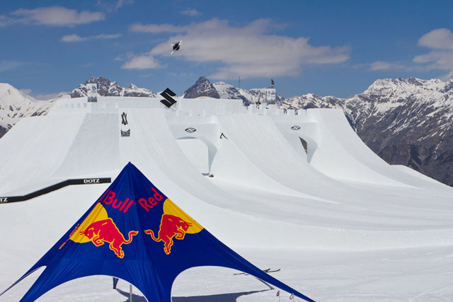 9K_ContourWannaBeAKnight_Day2_FloBreitenberger