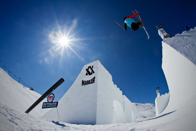 9K_ContourWannaBeAKnight_Wallisch_FloBreitenberger