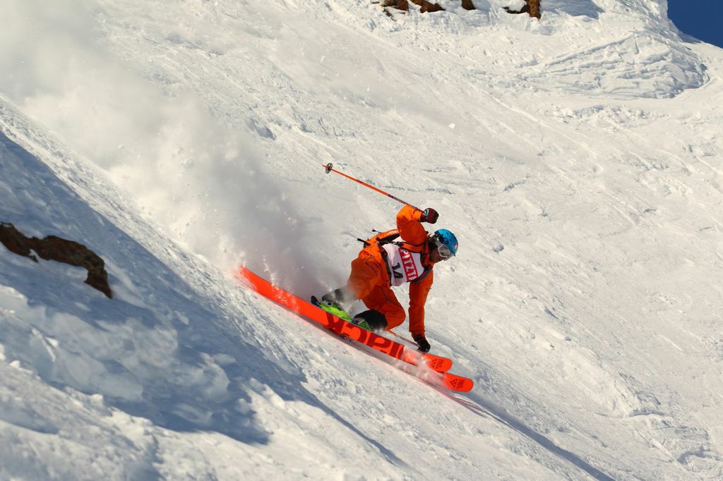 ru7B_55s3I79XsqKmEHXc77rL-tpiqUwtXuBbeCGNeM