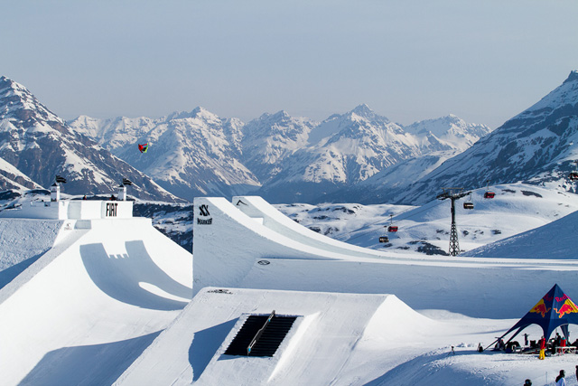 9K2013_RoyKittler_DavidMalacrida