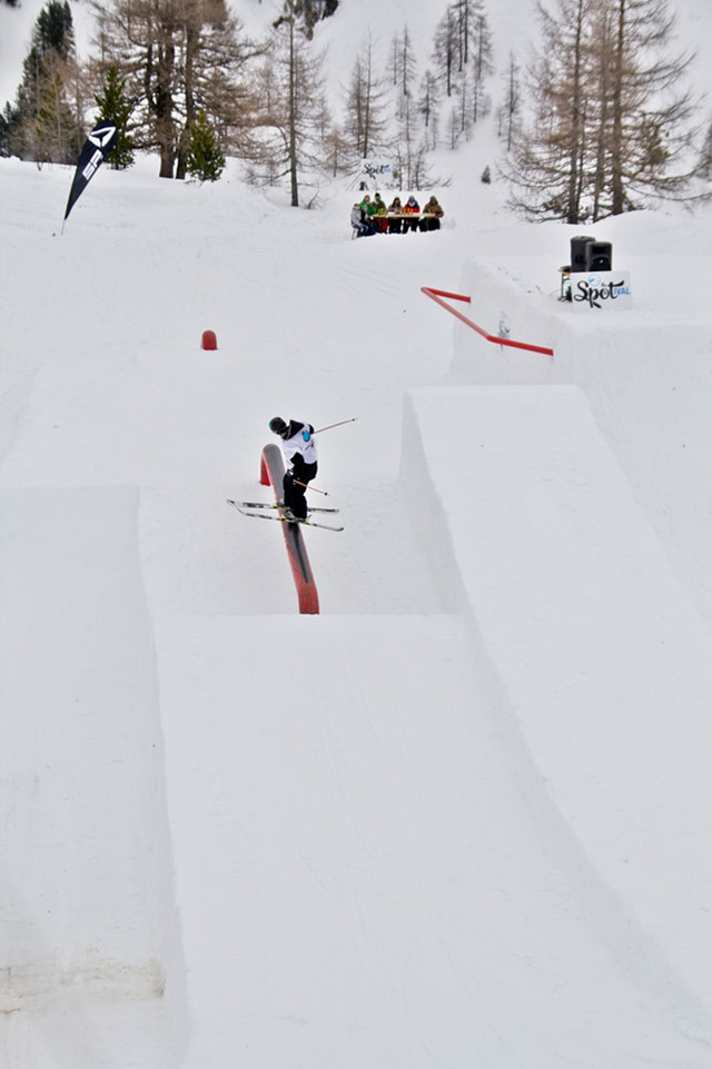 Hip_pipelines_wallrail_qp