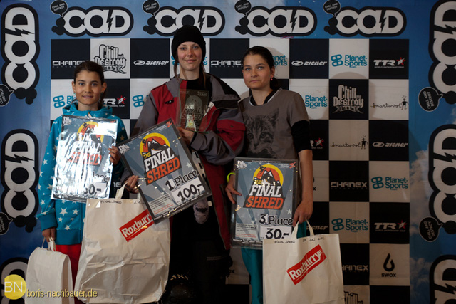 20130427_finalshred-fs_podium-girls_foto_b_nachbauer