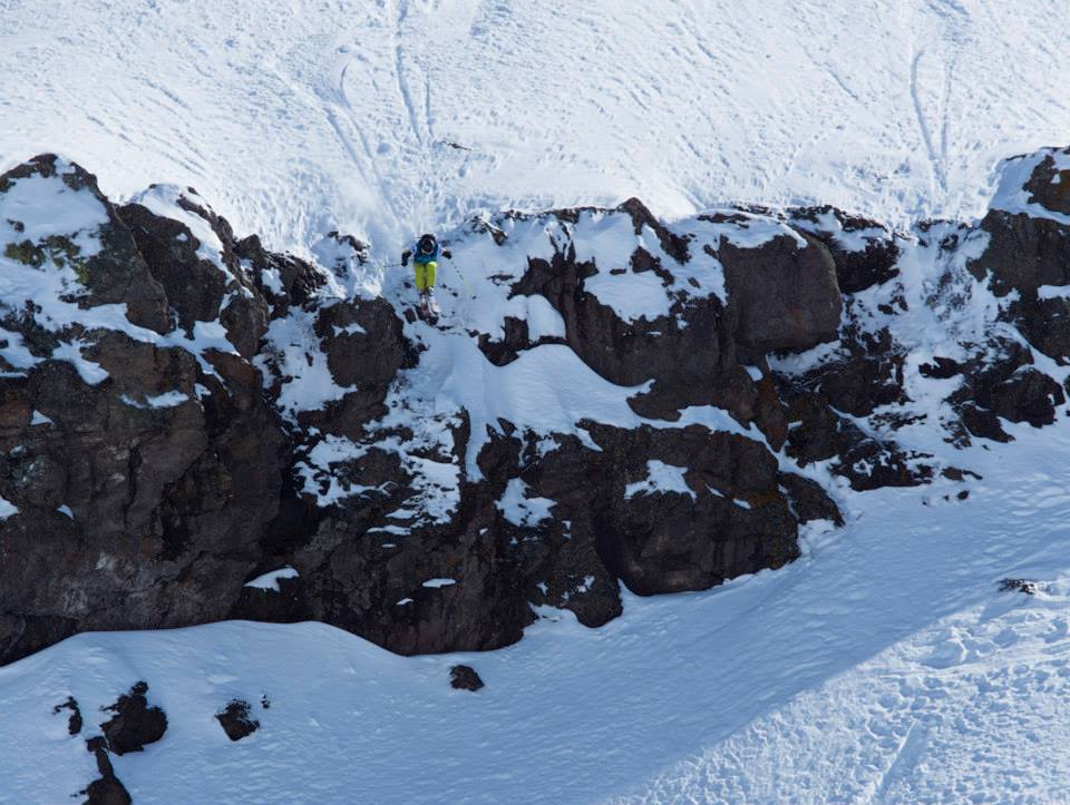 554947_224591434361029_1965475456_n