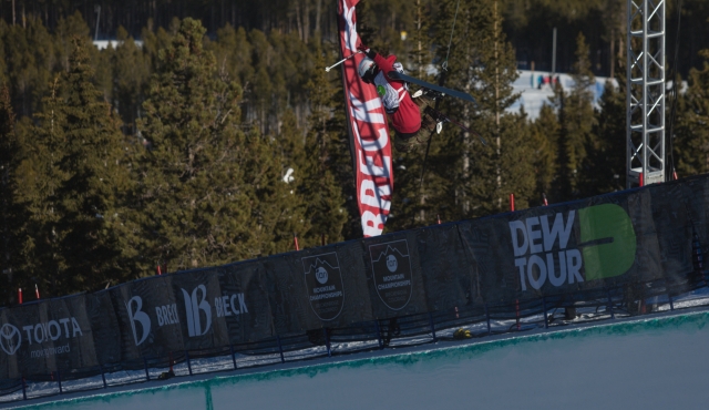 anais_caradeux_womens_ski_pipe_qualifying_ion_mountain_championships-1