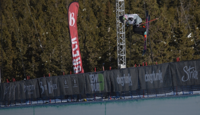 brita_sigourney_womens_ski_pipe_qualifying_ion_mountain_championships-1