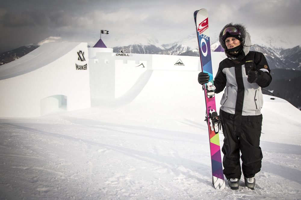 Faivre_NineQueens_by_Schoech_small