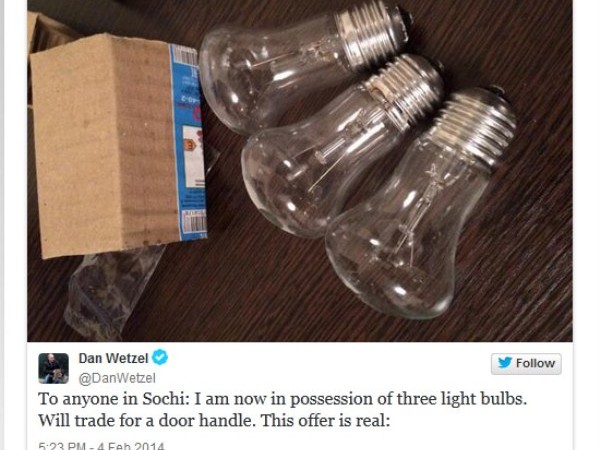 Tausche Glühbirnen gegen Türgriff