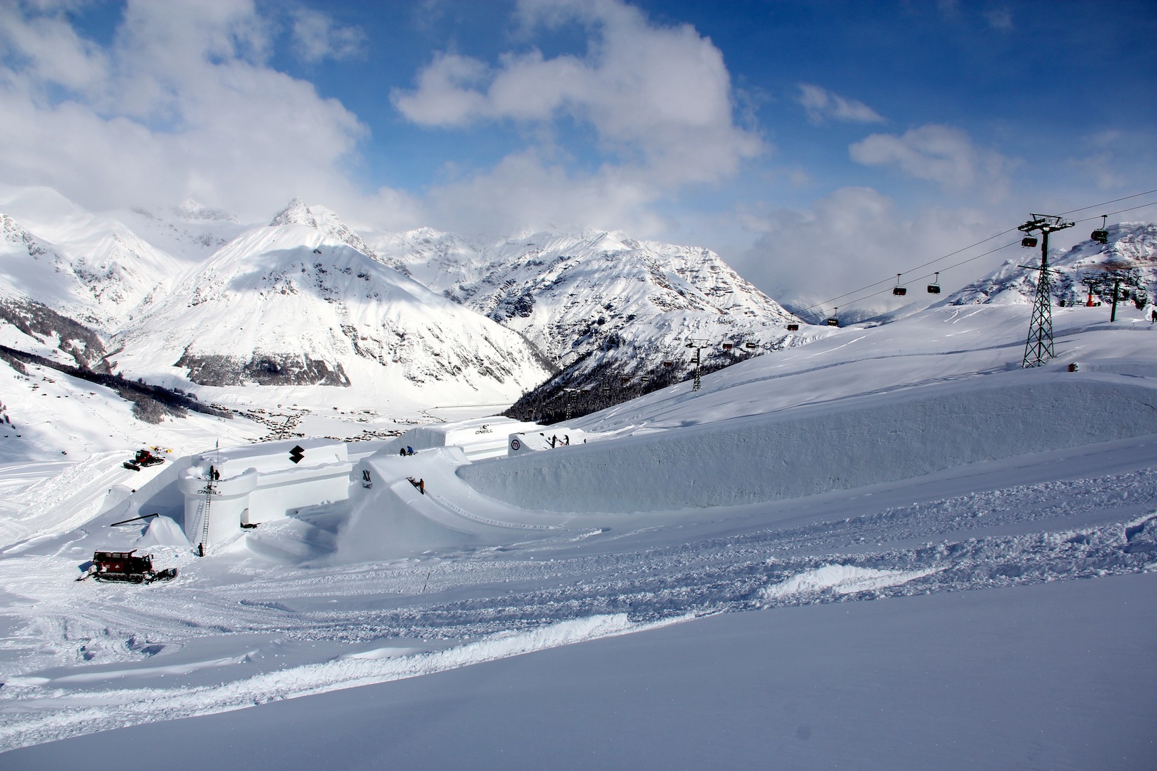 Nine Knights building process2