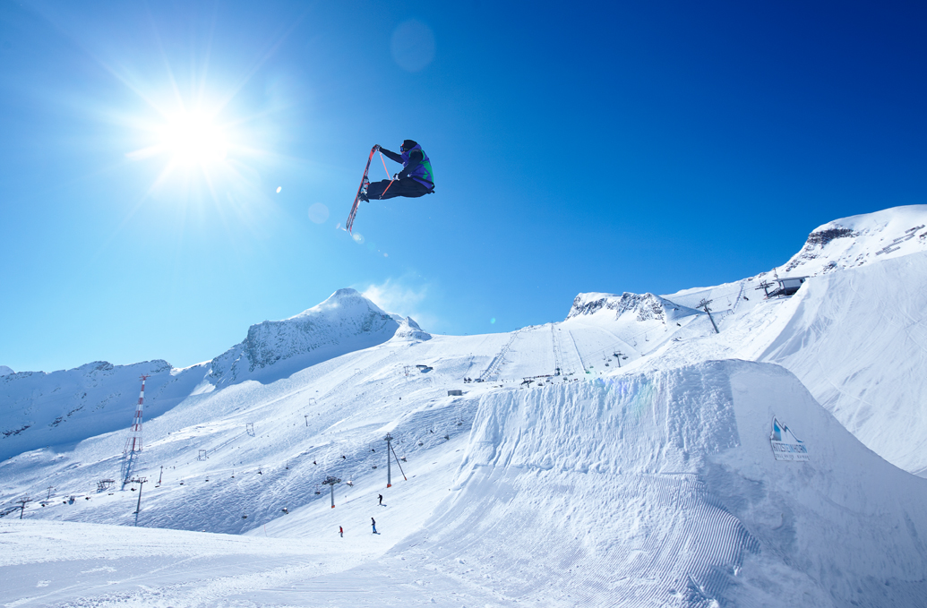 Snowpark Kitzsteinhorn - Freeski (3) - Rider Christian Katzbauer (c) Kitzsteinhorn