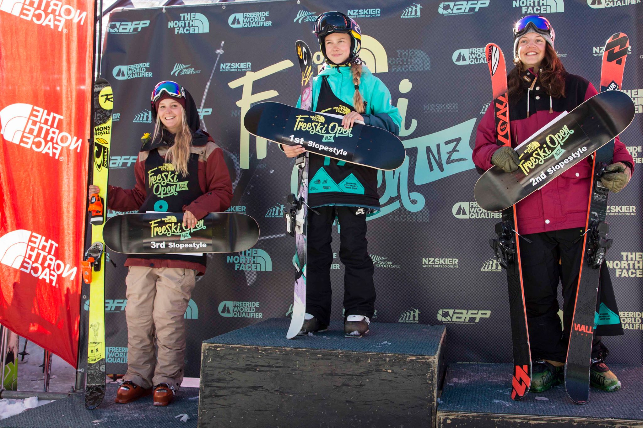 10575292_759780100730613_5082719135867936514_o