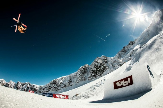 -ezkDki4o-YcUoBjw5erl9cQhKWw2pcB_VHN0LDc1rY