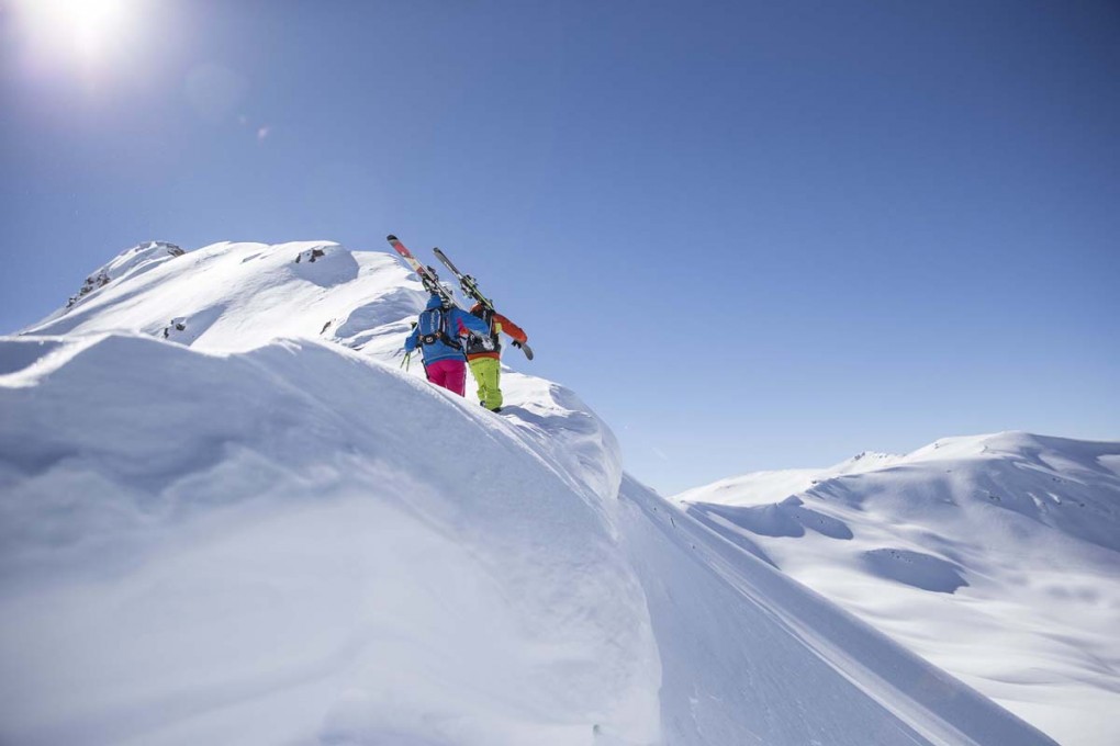 ORTOVOX STARTET MIT ZWEI NEUEN PARTNERN IN DIE WINTERSAISON