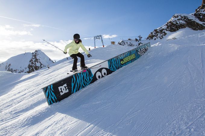 Ski_SZ-MediumLine_by-Hans-Martin-Kudlinski