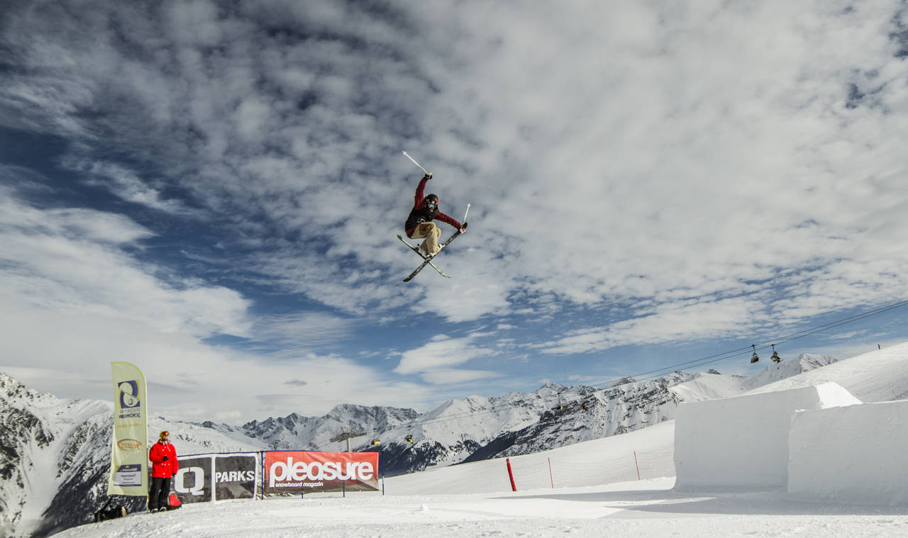 _web_Schoeneben__11-01-2014__action__fs__Fabian_Braitsch__Florian_Albert_QParks__2